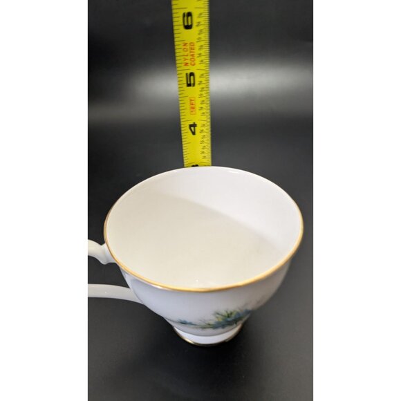 Royal Windsor Bone China Tea Cup Blue Floral Gold Trim Vintage England Teacup - Picture 3 of 11